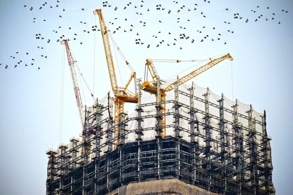 Building 768815 1280